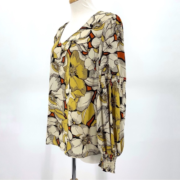 Cabi Sequel Blouse #3954, Yellow Floral V-Neck Long Sleeve Blouse, Small - Picture 5 of 16